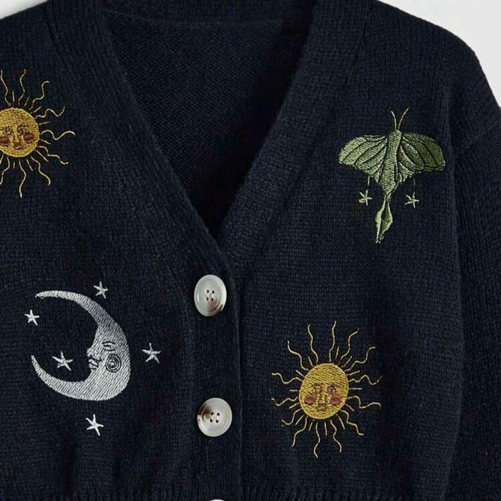 Black Skull Black Moon & Sun Embroidered Cropped Cardigan - Picture 5 of 7